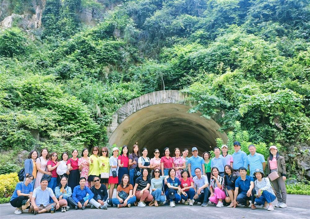 CÔNG ĐOÀN TRƯỜNG THPT YÊN DŨNG SỐ 1 CHÀO MỪNG 92 NĂM NGÀY PHỤ NỮ VIỆT NAM (20/10/1930- 20/10/2022)